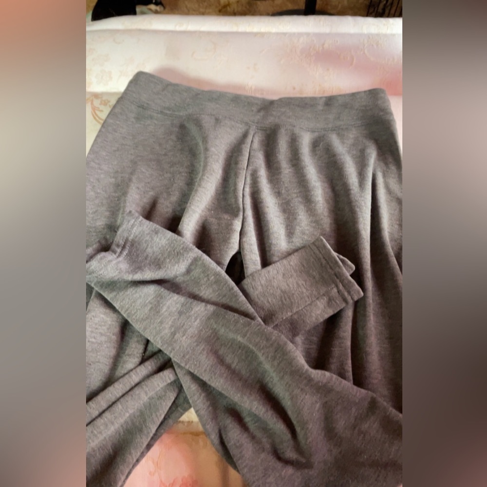 Grey leggings